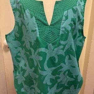 Liz Claiborne Green Floral Sleeveless Blouse